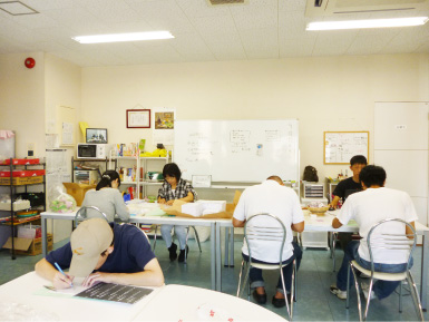 ���[�N�T�|�[�g�E�������̕��i